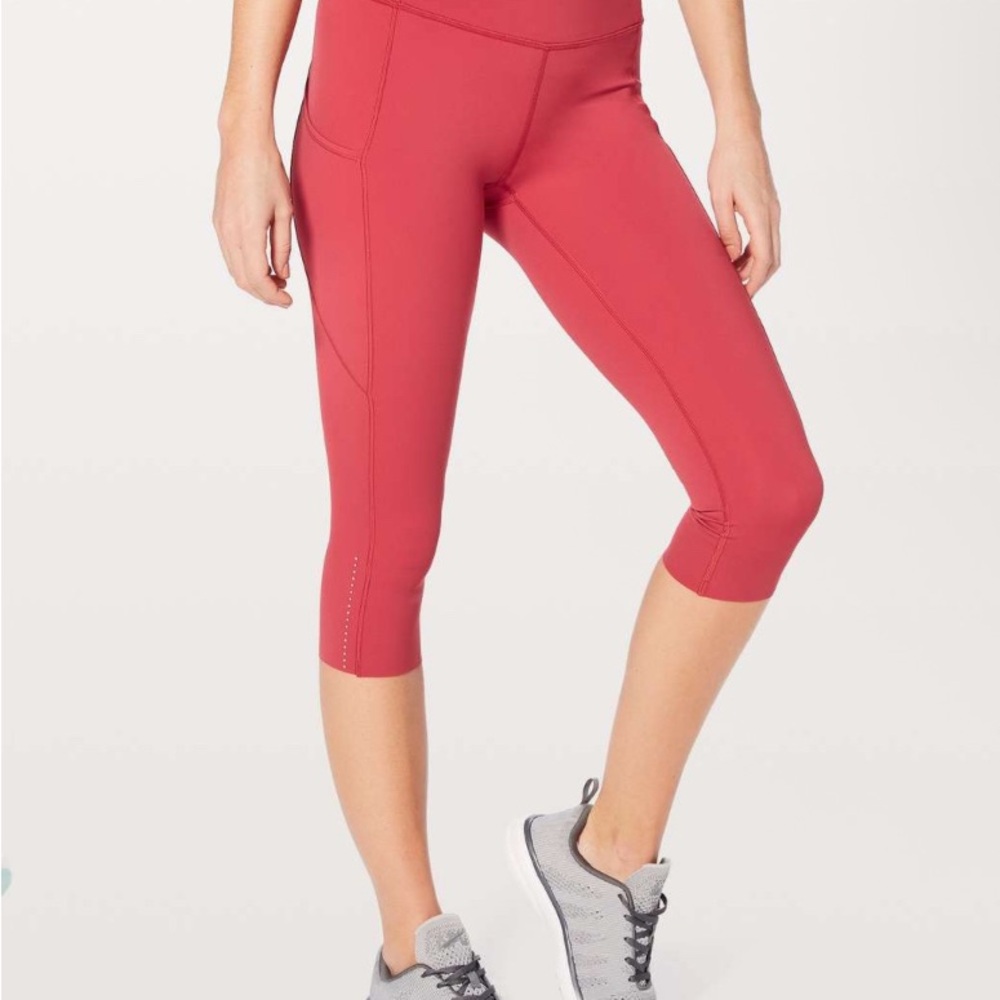 Euc Lululemon Fast & Free Crop II *Nulux 19" 4